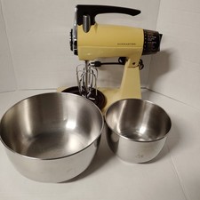 Vintage Sunbeam Mixmaster Stand Mixer Yellow m 2 Stainless Bowls Beaters- TESTED picture