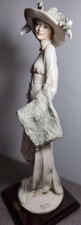 Gentle Breeze by Giuseppe Armani Florence Porcelain Woman Figurine 2000 picture