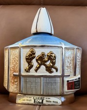 VINTAGE 1972 JIM BEAM PRO FOOTBALL HALL OF FAME CANTON, OH DECANTER picture