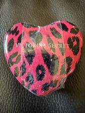 Victoria’s Secret Cinnamints .6  OZ. Package Heart Vintage Sealed picture