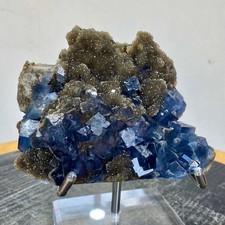1.36LB  Rare transparent blue-green cubic fluorite mineral crystal sample/China picture