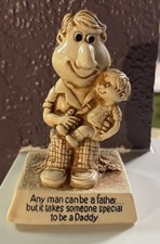 Vintage 1981 Russ Berrie Daddy Father Child Figurine #713 Made in USA Dad Gift picture