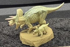 Sega Triceratops with infant Dinosaur model picture