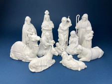 VTG AVON NATIVITY 12pc HOLY FAMILY KINGS ANIMALS SHEPHERDS BOXES FOAM EUC picture