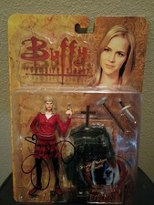 Buffy The Vampire Slayer Darla Figure 2004 Diamond Select Exclusive Autographed picture