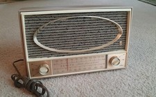 Vintage Zenith C725L AM/FM Tabletop Radio  picture