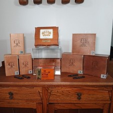 Empty Cigar Wooden Box Collection.  Oro Cubano, SANTIAGO RG, H.Upmann.  picture