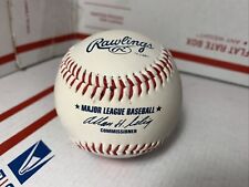 Chicago Cubs MLB LOGO Baseball Ball Bud Selig Rawlings with Facsimilie Signature picture