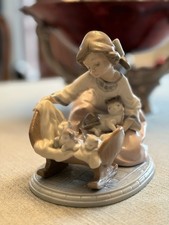 Lladro 5784 A Cradle of Kittens Retired Porcelain Figurine Spain picture