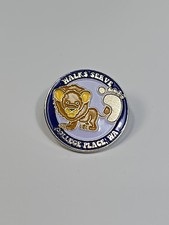 Walks Searve College Place Washington Lapel Pin picture