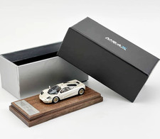 M64X MY64 1:64 McLaren F1 MF1 Pearl White Limited Edition Model picture