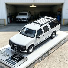 HEC Beijing Show Exclusive Bliss 1:64 Suburban GMT400 Alloy Model Car picture