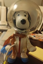 Vintage 1969 Determined Productions Snoopy Astronaut Doll Clear Bubble Helmet picture