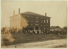 Photo:Woodburn Kentucky 1916 Consolidated School Building Crowd Photo picture