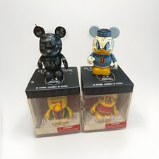 VINYLMATION DISNEY  40 YEARS OF MAGIC SET OF 2 WDW AND 71 picture