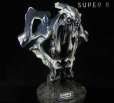 QMx Super 8 Alien Bust 77/300 J.J. Abrams Quantum Mechanix NEW SEALED picture