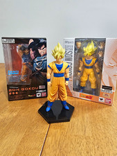 Bandai S.H.Figuarts Super Saiyan Son Goku Dragon Ball Z Boxed Figure 2014 picture