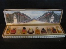 Vtg. Les Parfums de Paris No 2 Special France Mini Perfume Box Set -Bottles Full picture