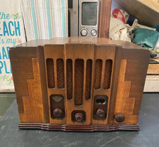Super rare 1934 RCA Victor Model 115 Art Deco Skyscraper cabinet radio picture