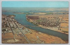 Moses Lake Washington, Aerial View of the City & Lake, Vintage Postcard picture