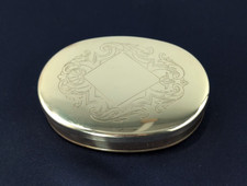 VTG Colonial Williamsburg VA Metalcrafters Brass Oval Trinket Keepsake Snuff Box picture