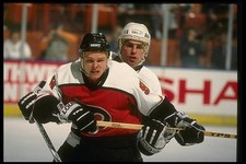 Center Pelle Eklund Philadelphia Flyers works against a Los Angele- Old Photo picture