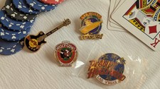 LAS VEGAS Lot 4 Vintage 1990s Pins🎲Dive Hard Rock, Holy Cow Planet Hollywood picture