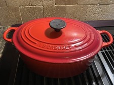 VTG Le Creuset Dutch Oven #23 Red Cerise 2.75q Enamel Cast Iron Oval EUC CLEAN picture