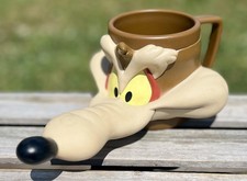 Vintage 1992 Wile E. Coyote Mug Looney Tunes Warner Bros Cartoon Cup Collectible picture