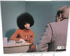 ANGELA DAVIS BECKETT AUTO  PHOTO 8x10