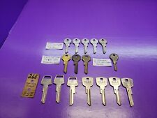 16 Key Blanks CHRYSLER DODGE PLYMOUTH DESOTO ASSORTED UNMARKED NEW VINTAGE STOCK picture