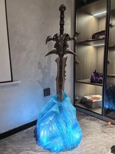World of Warcraft Frostmourne 1:1 all-metal Cosplay Including Ice Base In Stock picture