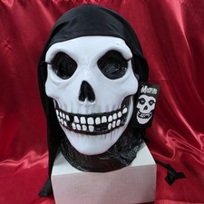 Misfits - The Fiend Mask - Trick or Treat Studios picture