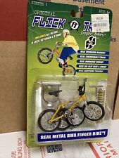New Flick Trix Huffy Super Deluxe Finger Bikes Series 1 Yellow picture