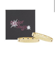 TAYLOR SWIFT STARS ALL ALIGNED BRACELET SET BRAND NEW LIMITED EDITION picture