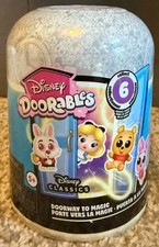 Disney Doorables Doorway To Magic Classics NEW Winnie the Pooh & Piglet Sealed picture