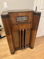1940 Farnsworth AM/SW 3-band Radio AC-91 wood w/ 