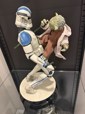Sideshow Star Wars Yoda Vs Clone Trooper Diorama Statue 122/1500 Limited Edition picture