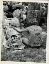 1967 Press Photo A group gathered at a Love In event - lra37435 picture
