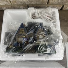 Thomas Kinkade's Hawthorne Village Collection Manor House Restaurant Lamplight picture