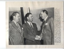1948 Mel Ott Leo Durocher NY Giants Dodgers Handshake AP Photo Press Clippings picture