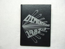 1982 MacDONALD MIDDLE SCHOOL YEARBOOK EAST LANSING MI  picture