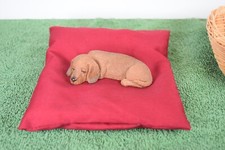 Sandicast Sculptures Stretch S15 with beanie bed. In excellent condition. picture