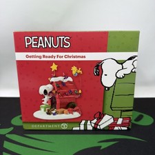 Dept 56 Peanuts Getting Ready for Christmas Village Snoopy Dog House 808960 picture