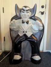 VINTAGE EMPIRE  DRACULA 36' BLOW MOLD LIGHTED UNIVERSAL MONSTER HALLOWEEN RARE picture