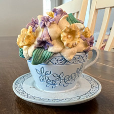 Vintage 1998 Avon Flower Of The Month Music Box For March picture