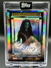 Topps 2025 Marvel The Collector's Museum She-Hulk Tatiana Maslany Auto 4/100 picture