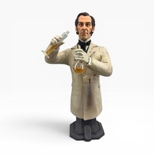 Titan Hammer Peter Cushing As Baron Victor Von Frankenstein Maxi-Bust 8