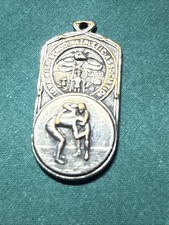 Vintage 1931 Iowa High School IHSAA State Wrestling Tournament Medal 165 lb picture