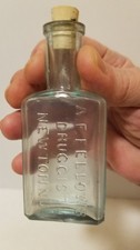 VINTAGE 1880s? Antique Aqua Glass APOTHECARY - Druggist Corked Bottle NEWTON NJ picture